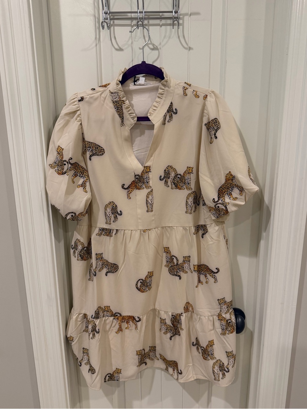 Cream Leopard Print Puff-Sleeve Dress